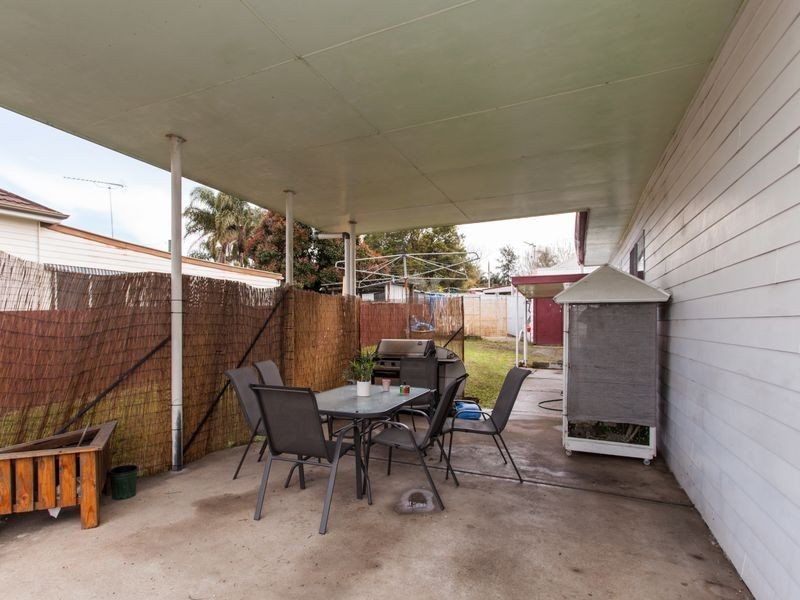 4 Orange St, Abermain NSW 2326