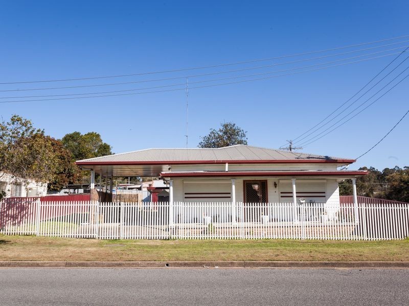 4 Orange St, Abermain NSW 2326