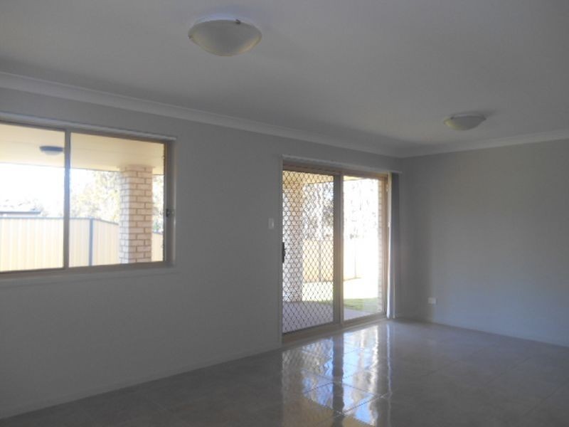 19 Trebbiano Drive, Cessnock NSW 2325