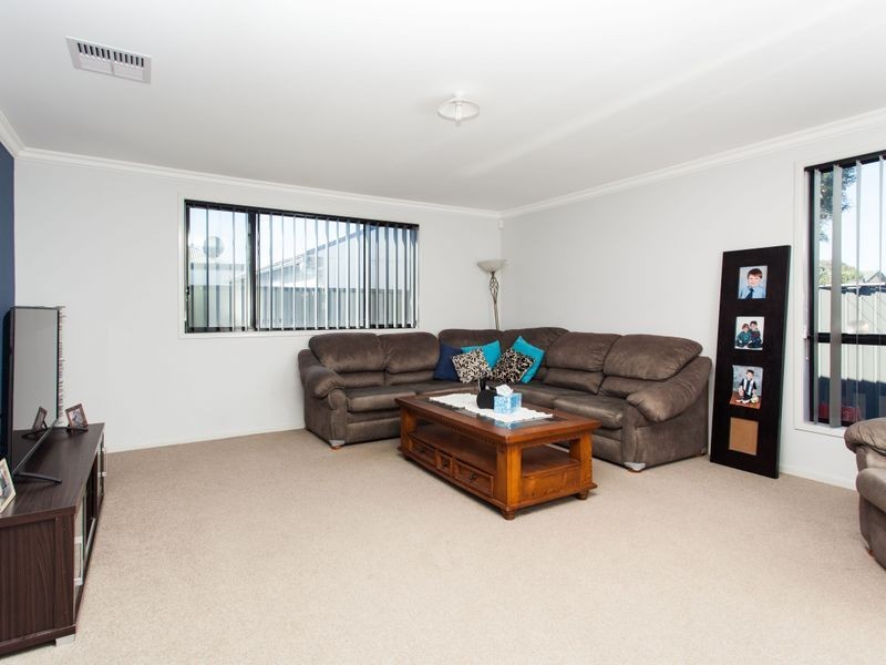 63 Swanson Street, Weston NSW 2326
