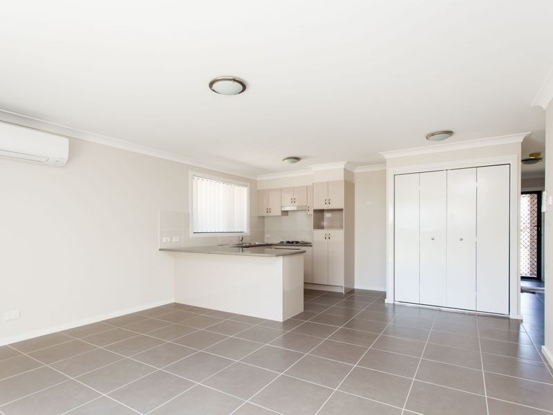 2/32 Elizabeth St, Cessnock NSW 2325