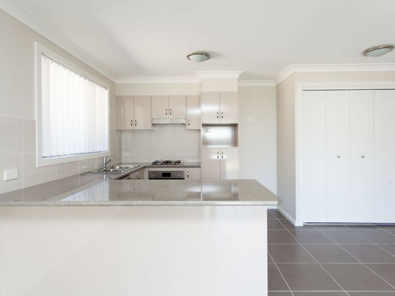 2/32 Elizabeth St, Cessnock NSW 2325