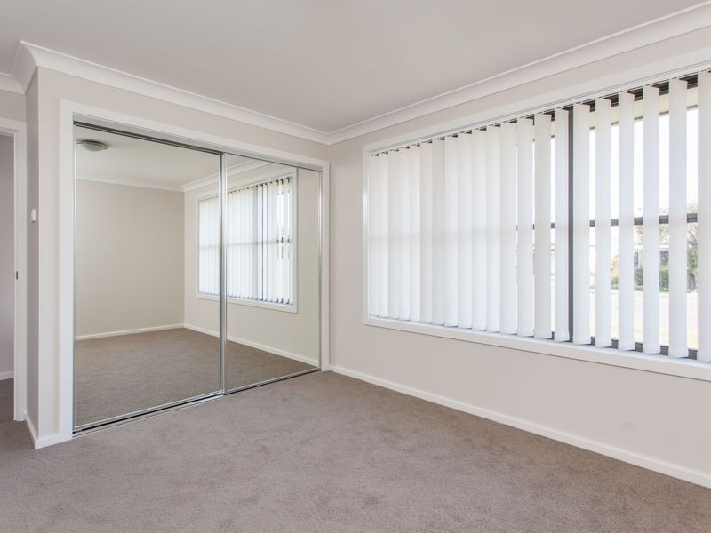 2/32 Elizabeth St, Cessnock NSW 2325