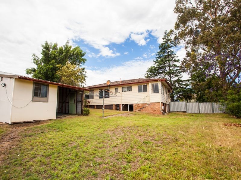 33 Eighth Street, Weston NSW 2326