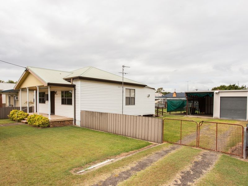 19 Barrett Avenue, Cessnock NSW 2325