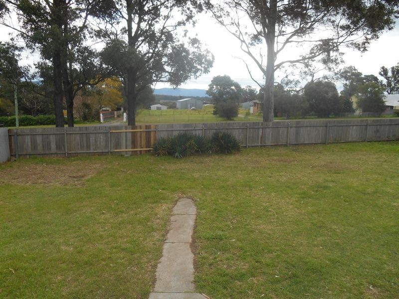 25 Alkira Ave, Cessnock NSW 2325