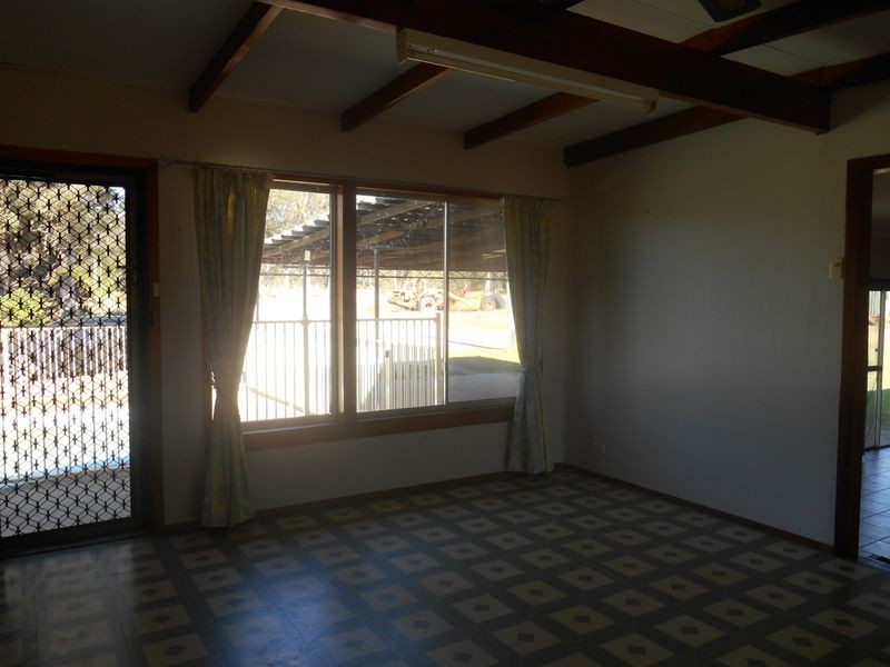 1988 Old Maitland Rd, Cessnock NSW 2325