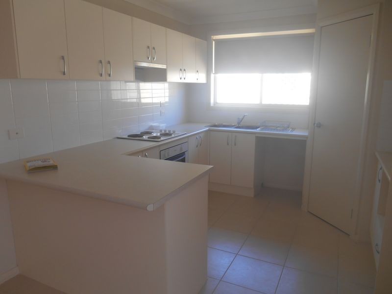 2/16 Ann Street, Cessnock NSW 2325