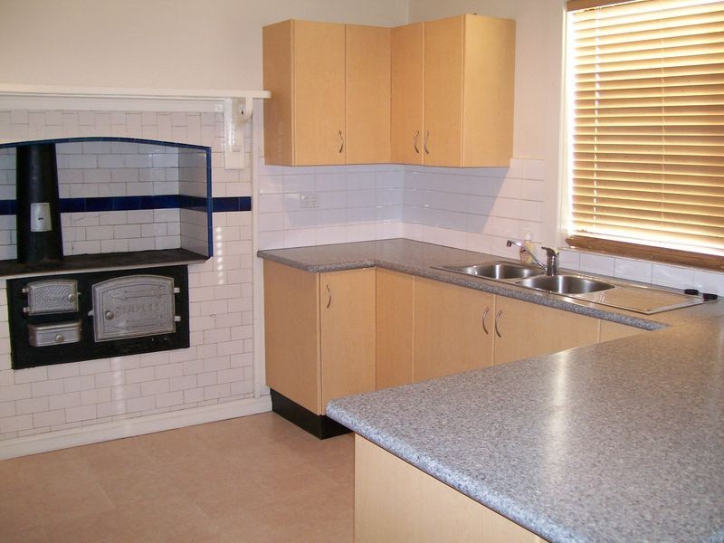 37 Bridge Street, Cessnock NSW 2325
