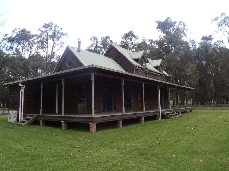 1118 Sandy Creek Road, Quorrobolong NSW 2325