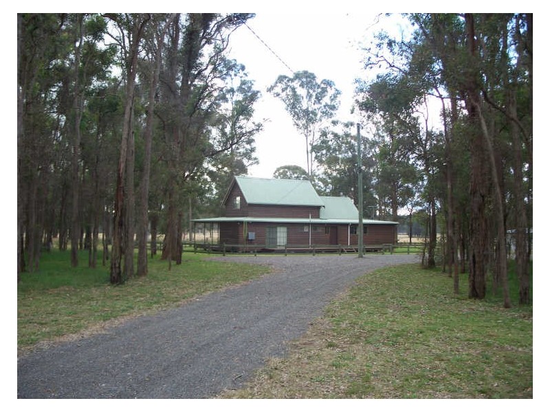 1118 Sandy Creek Road, Quorrobolong NSW 2325