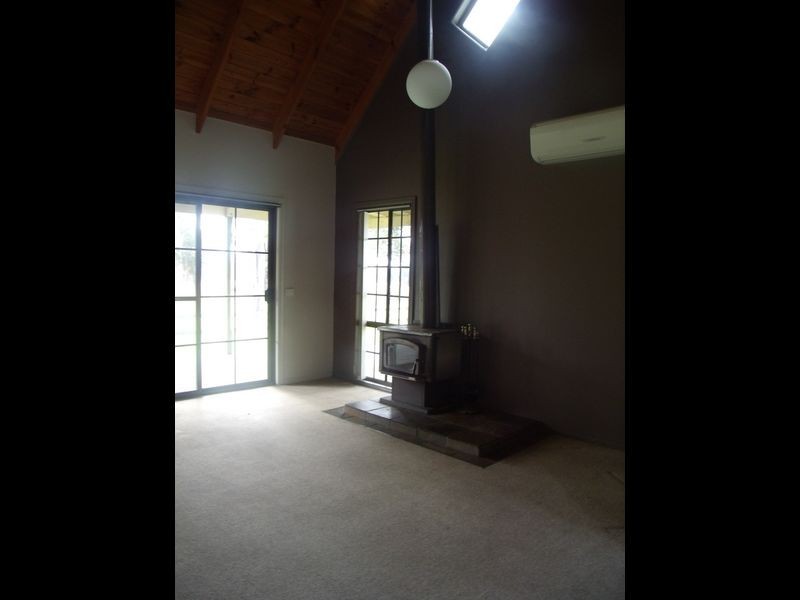 1118 Sandy Creek Road, Quorrobolong NSW 2325