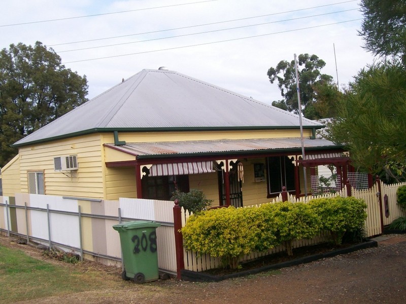208 Maitland Street, Kurri Kurri NSW 2327