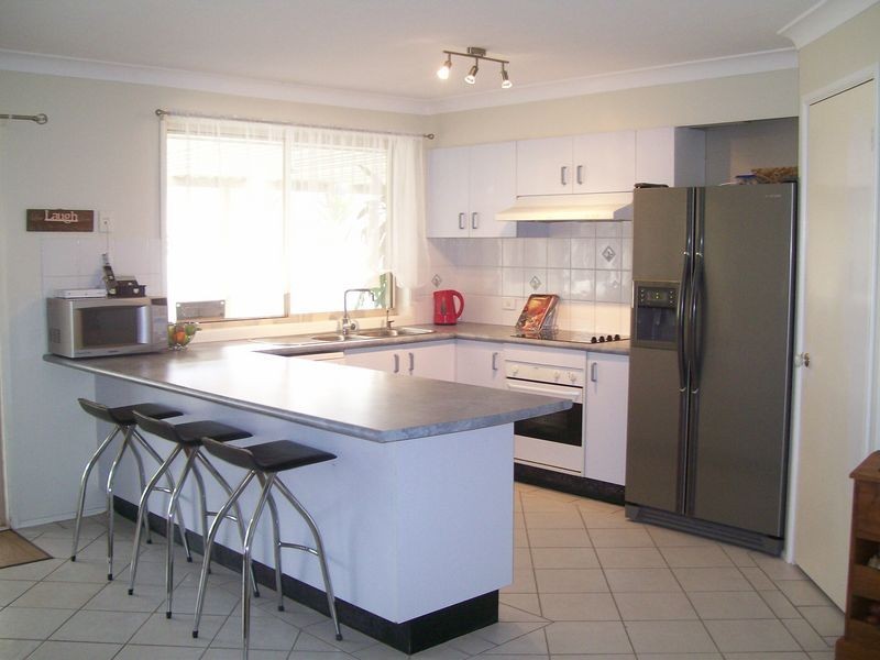 8 Parker Place, Kurri Kurri NSW 2327