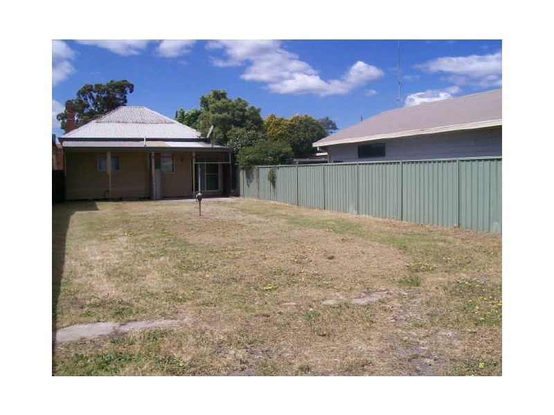 16 Station Street, Weston NSW 2326