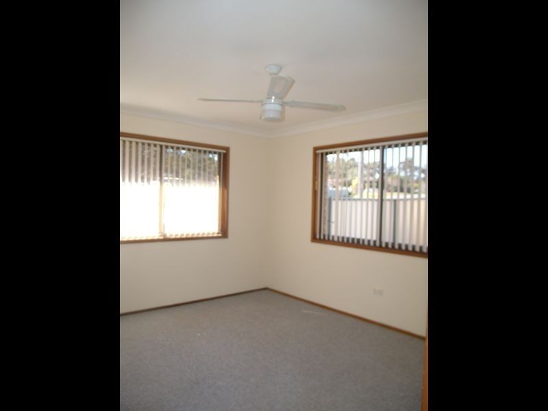1/2 Lavender Street, Cessnock NSW 2325