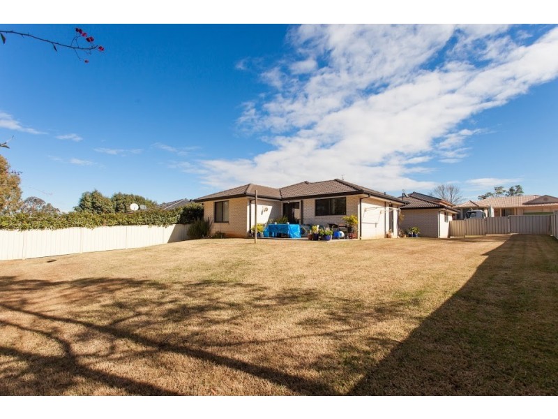 18 Cabernet Grove, Cessnock NSW 2325