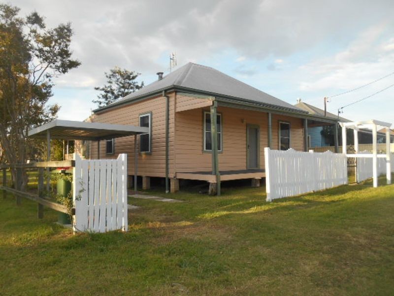 78 Wollombi Rd, Millfield NSW 2325