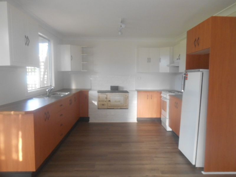 78 Wollombi Rd, Millfield NSW 2325
