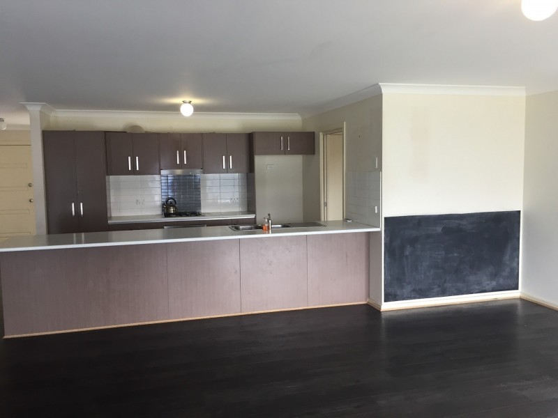 8 Finch Close, Cessnock NSW 2325