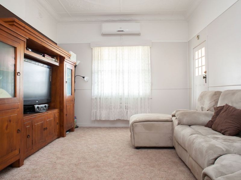 53 Maitland Street, Abermain NSW 2326