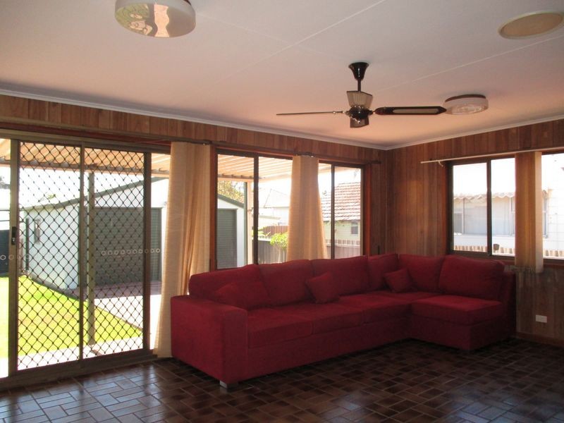 11 Guest Street, Cessnock NSW 2325