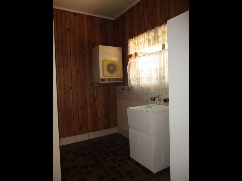 11 Guest Street, Cessnock NSW 2325