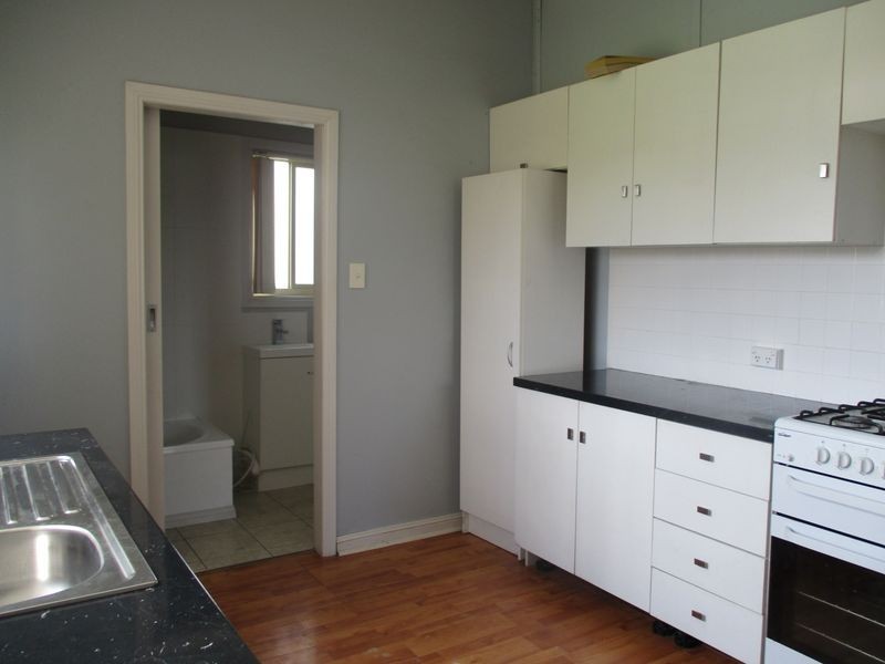 97 Cessnock Road, Abermain NSW 2326