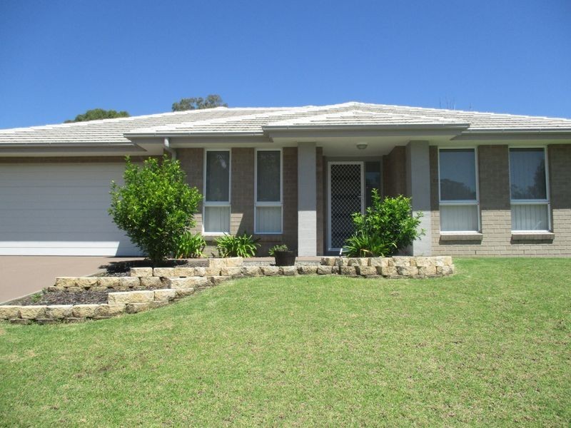 31 Stonebridge Drive, Cessnock NSW 2325