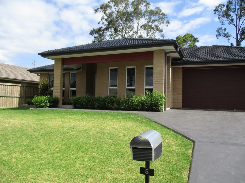 5 Birkdale Blve, Cessnock NSW 2325