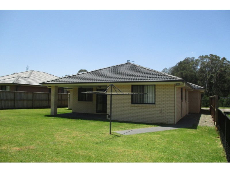25 Stonebridge Dr, Cessnock NSW 2325