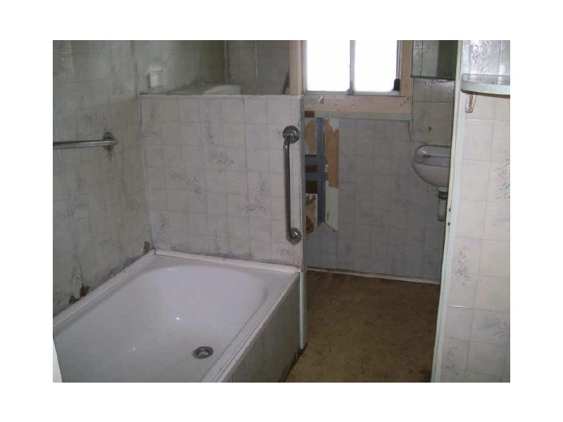 52 Fourth Street, Weston NSW 2326