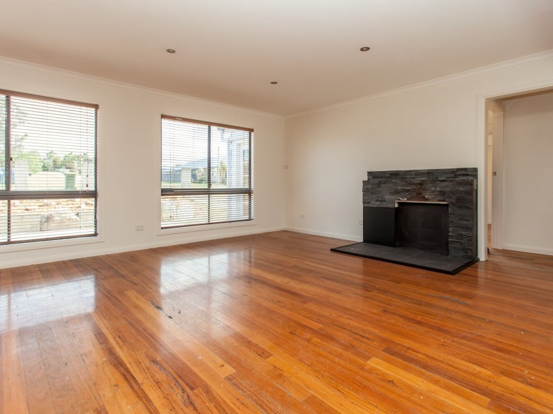 26 John Street, Ellalong NSW 2325