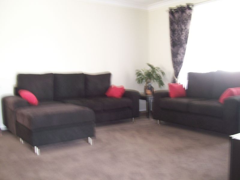 8 Parker Place, Kurri Kurri NSW 2327