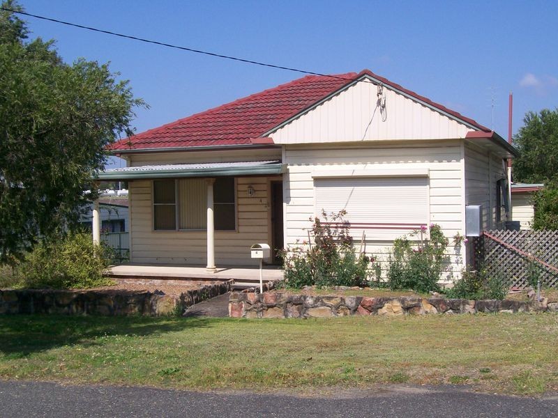 4 Fourth Street, Weston NSW 2326