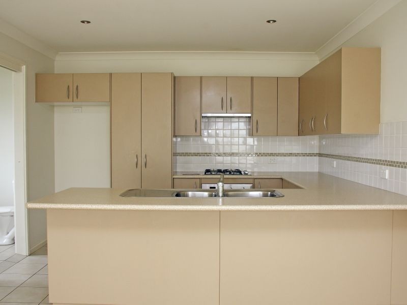 2/3 Francis Street, Cessnock NSW 2325