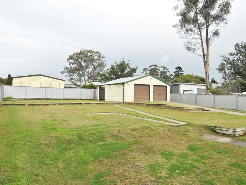 24 Seventh Street, Weston NSW 2326