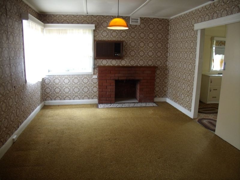 70 Deakin Street, Kurri Kurri NSW 2327