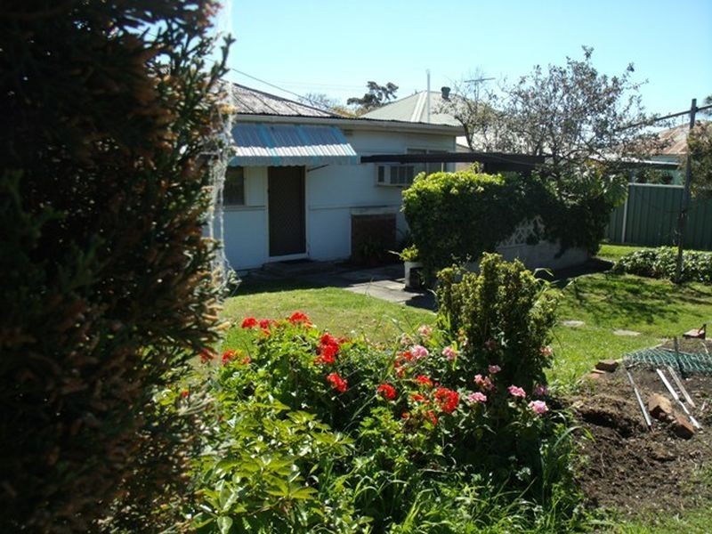 70 Deakin Street, Kurri Kurri NSW 2327