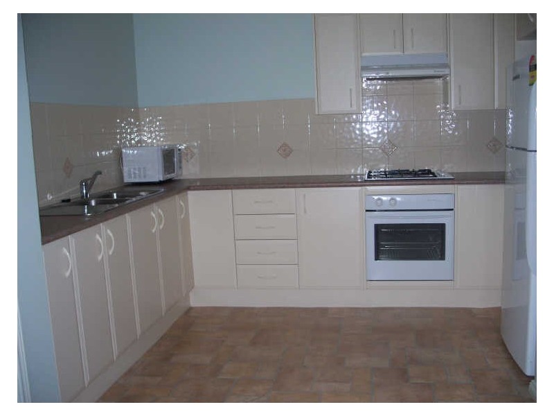 1/7a Hickey, Cessnock NSW 2325