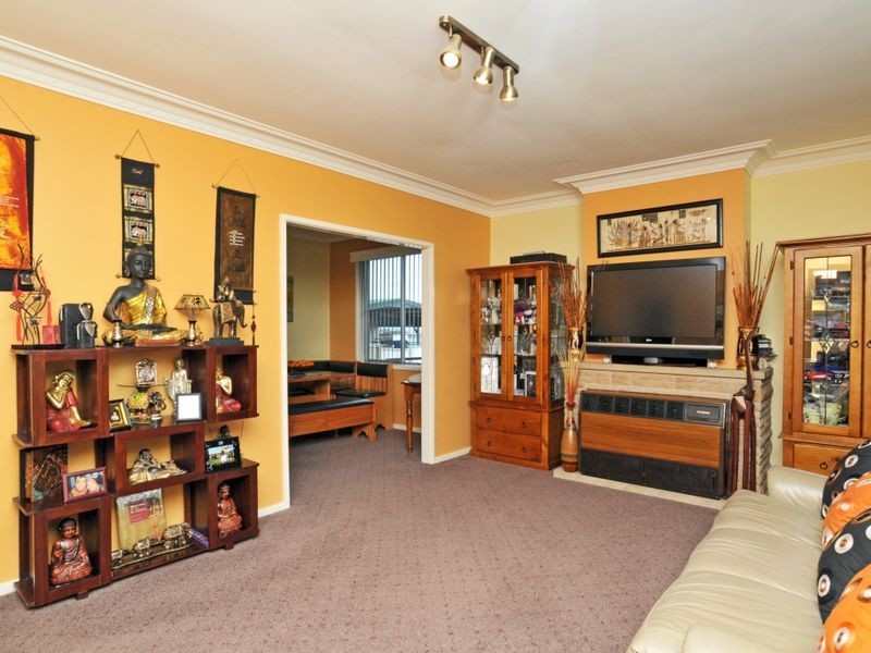 9 Fifth Street, Weston NSW 2326