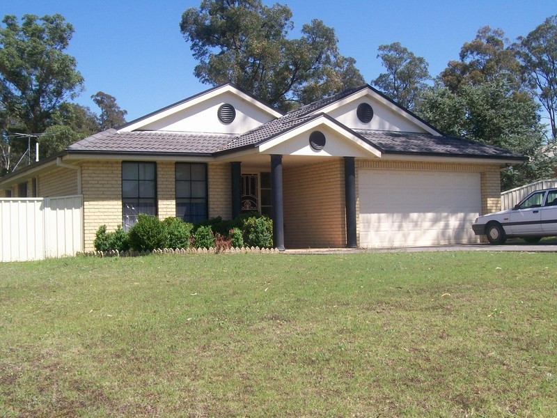 8 Stringybark Place, Weston NSW 2326