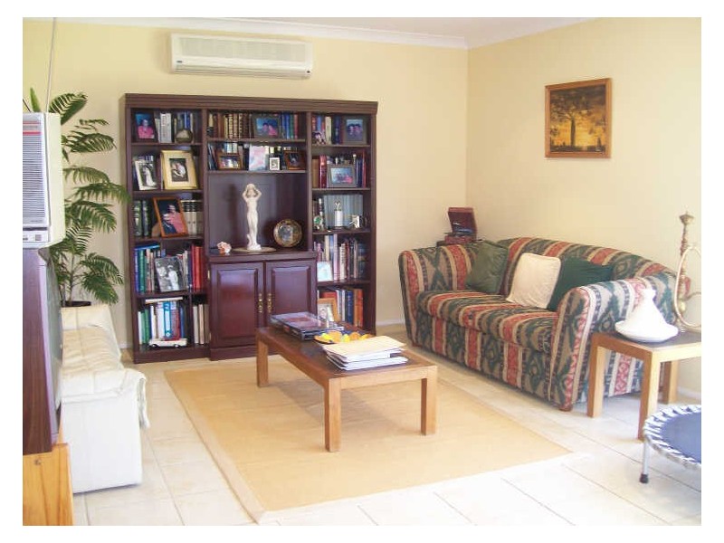 8 Stringybark Place, Weston NSW 2326