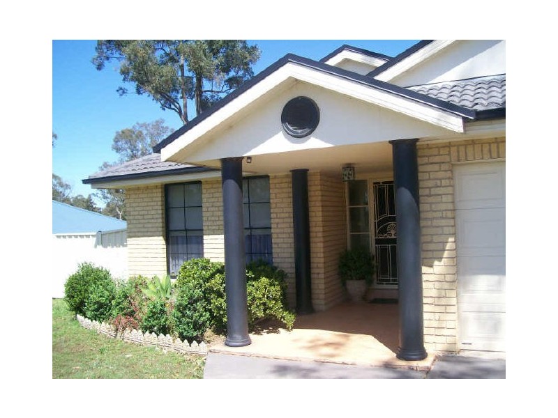 8 Stringybark Place, Weston NSW 2326