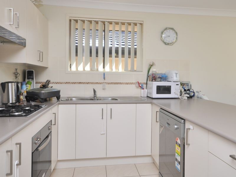 14 Lonsdale Place, Kurri Kurri NSW 2327