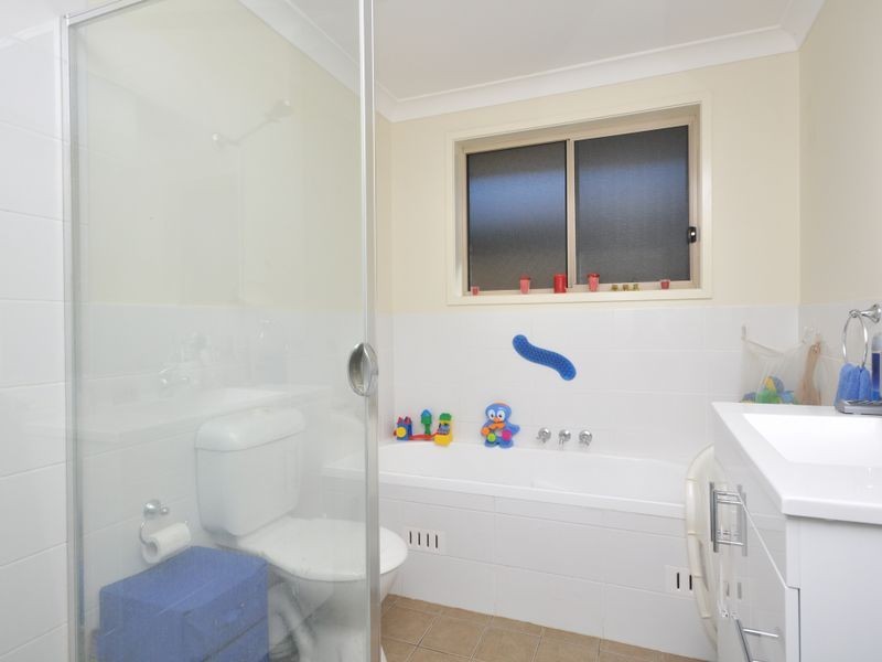 14 Lonsdale Place, Kurri Kurri NSW 2327