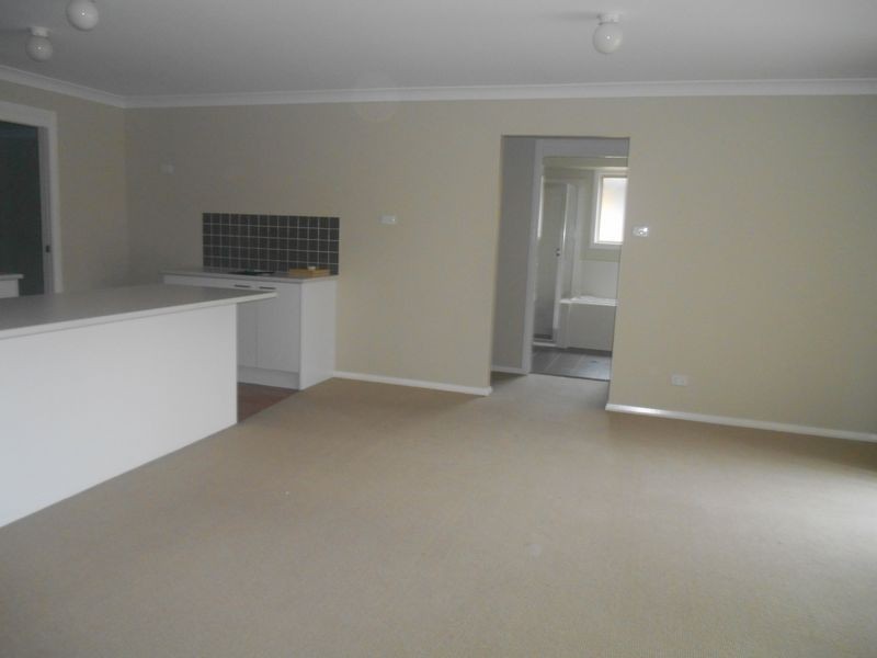 2/22 Alpine Avenue, Cessnock NSW 2325