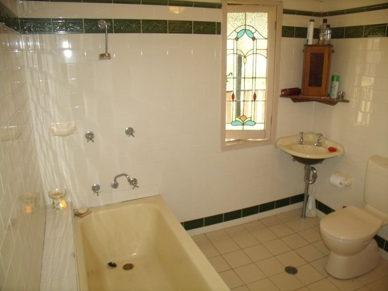 33 Frame Drive, Abermain NSW 2326