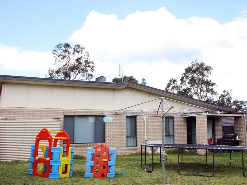 8 Finch Close, Cessnock NSW 2325