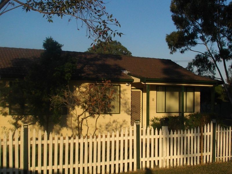 12 Branxton Street, Nulkaba NSW 2325